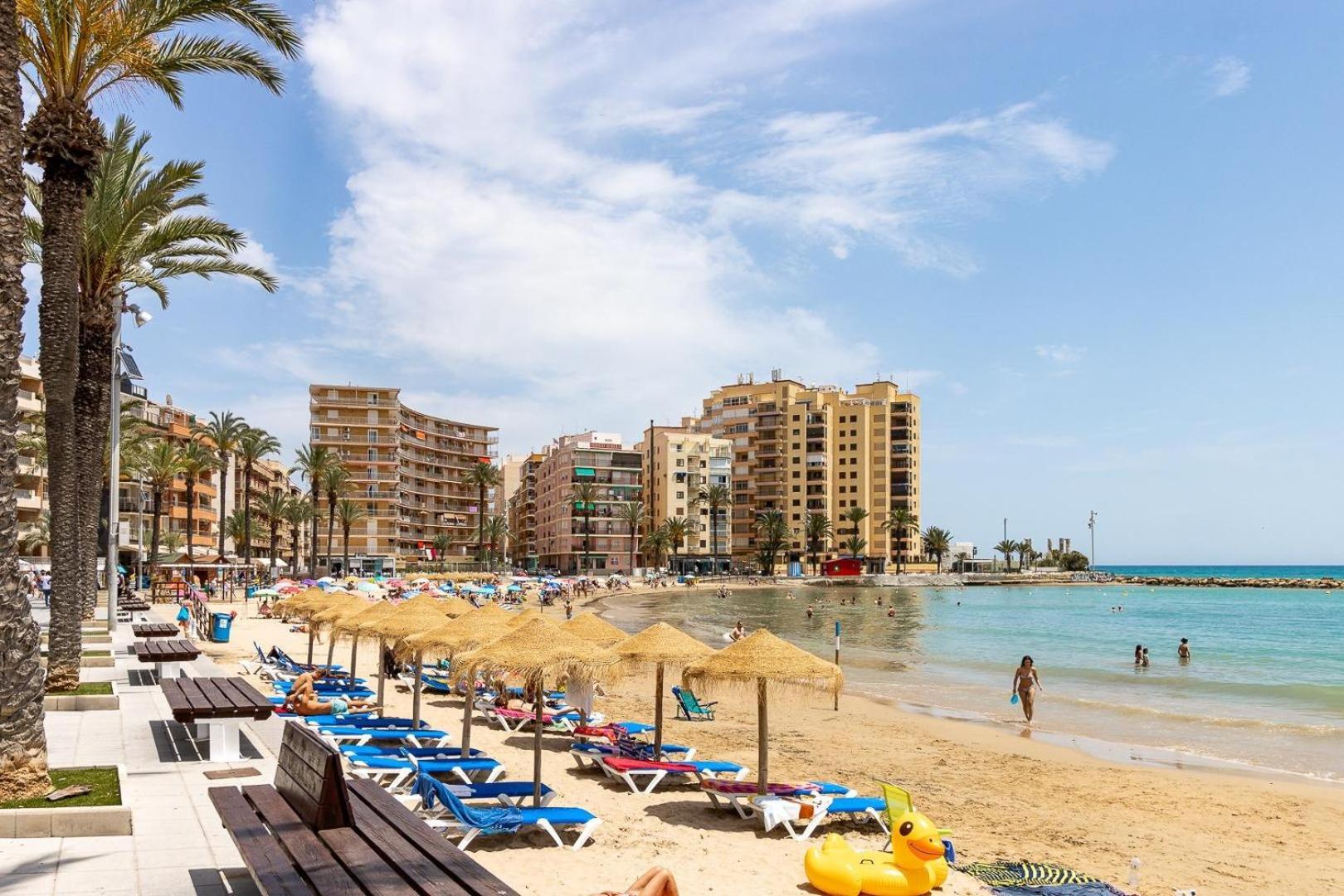 Beach House Torrevieja Eksteriør billede